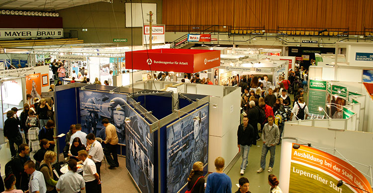 Ausstellungsmessen und Ausbildungsmessen inlusive Messebautechnik bietet die Eberthalle in Ludwigshafen.